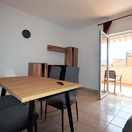 Apartmán Loris *